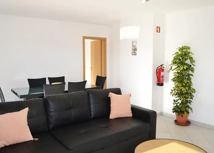 Clem Terrace Flat